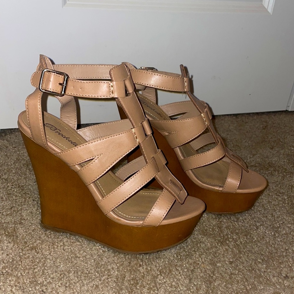Breckelles Tan Heels/Wedges Size 8.5 worn 4 times.